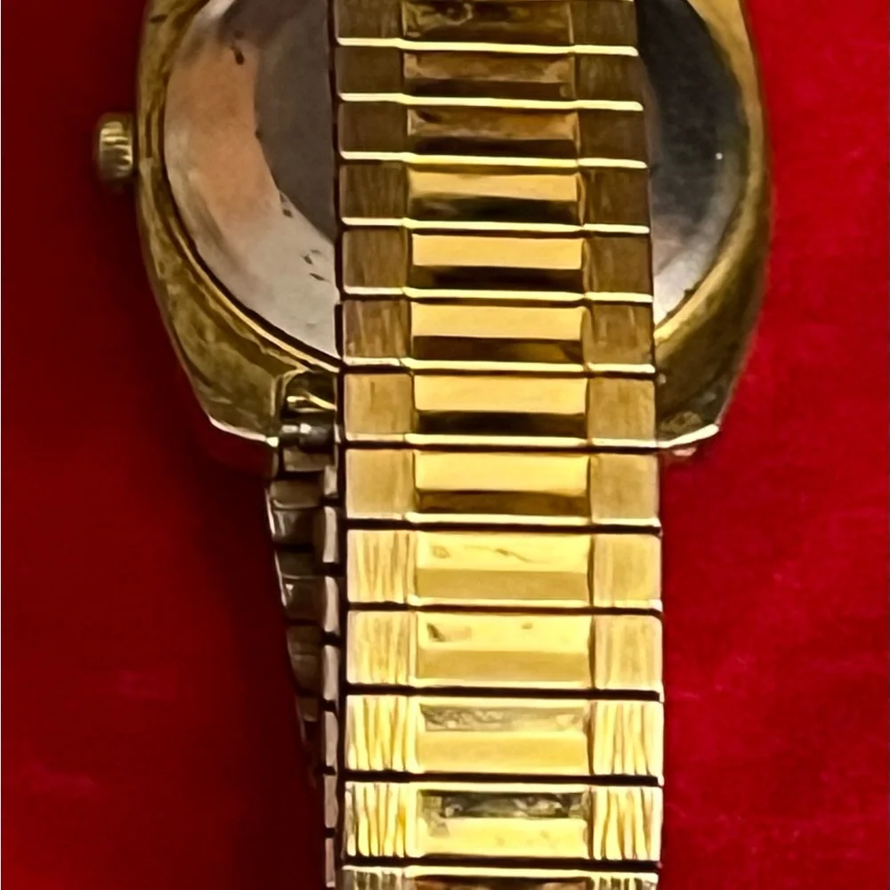 Timex Vintage 70's Cushion Automatic Day Date Men's Watch - AS IS